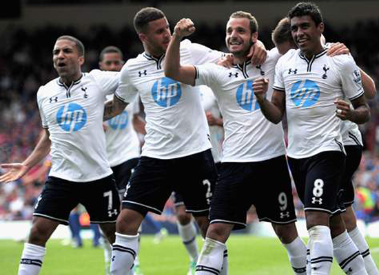 那一年他们风华正茂：李连杰和刘家良师傅相互模仿学习！（风华正盛那年：李连杰与刘家良师傅互学互鉴）