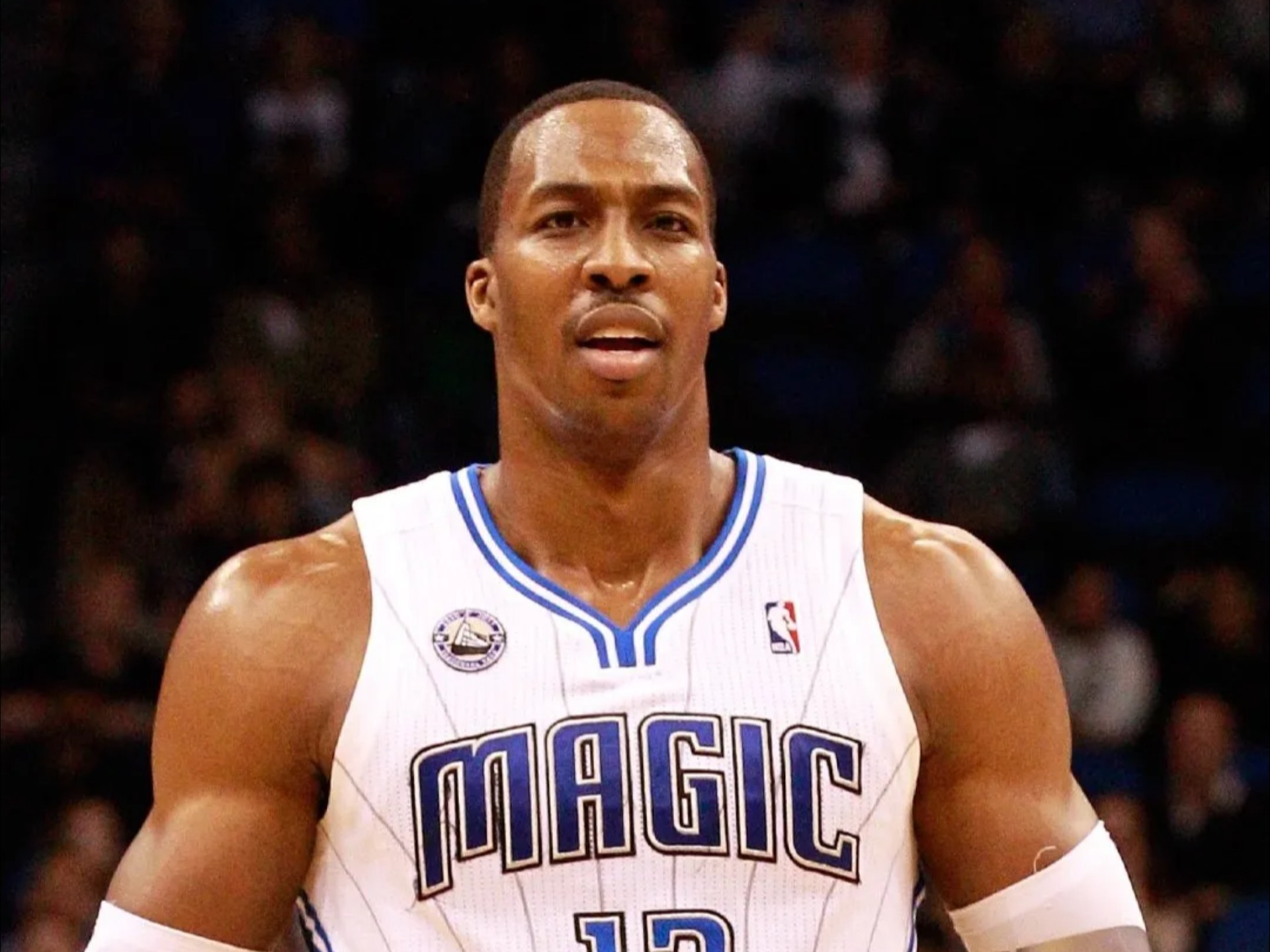 篮球NBA球员合约细节曝光，引发讨论（NBA球员合同细节流出，掀起热议）