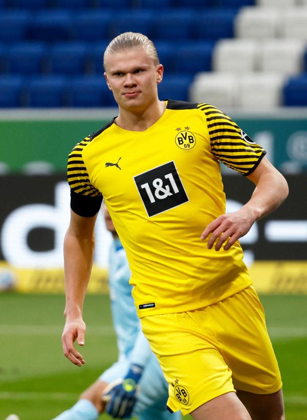 本泽马：皇马需要姆巴佩在关键时刻挺身而出，他得和队友谈谈（本泽马：皇马盼姆巴佩关键时刻挺身而出 并与队友加强沟通）