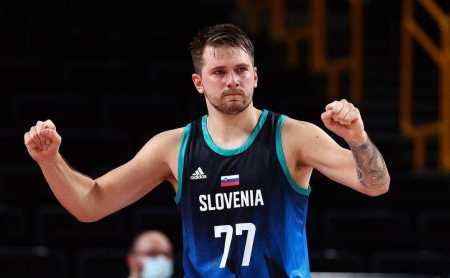 里程碑！米切尔生涯三分命中总数达到1700个（米切尔命中生涯第1700记三分，达成里程碑）