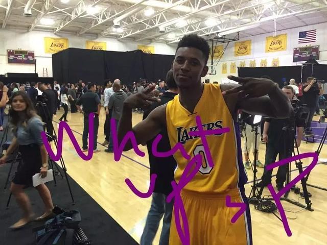 小图+德弗赖 🆚 皮奥+博尼本期挑战幕后花絮大放...（小图携手德弗赖对阵皮奥与博尼：本期挑战幕后花絮大放送）