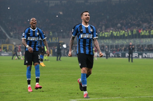 张镇麟最新训练！跑沙滩强化多点，若痊愈+阵容补强可再冲总决赛（张镇麟训练新进展：沙滩跑全面强化，若伤愈叠加补强，仍有望再闯总决赛）