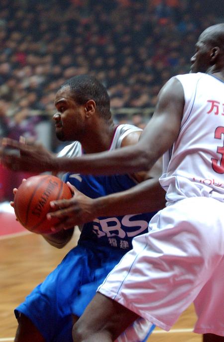 马卡：皇马击败16家俱乐部成功截胡，签下西协乙19岁新星雷索拉（马卡报：皇马击退16家竞争者，截胡签下19岁西协乙新星雷索拉）