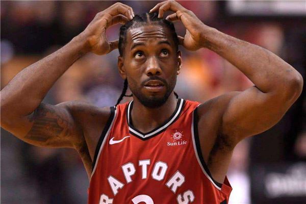 东体预测申花首发：阿苏埃和米内罗搭档锋线，鲍亚雄继续出战（东体预计申花首发：阿苏埃携米内罗双箭齐发，鲍亚雄继续出场）