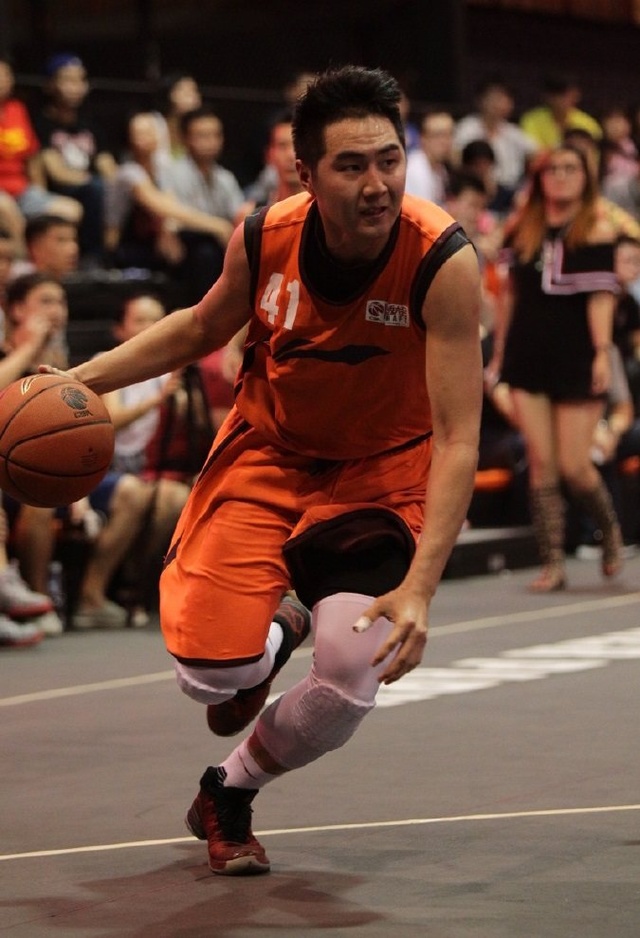 斯基拉：尤文将给伊尔迪兹500-550万年薪，加与欧冠挂钩奖金（斯基拉：尤文拟向伊尔迪兹提供500-550万年薪，并附欧冠激励条款）