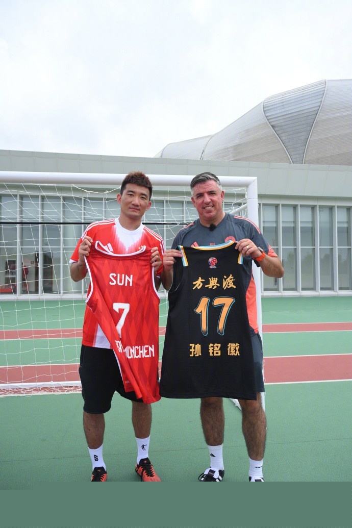 德转统计U18球员身价前50：亚马尔、库巴西、埃斯特旺前3（德转发布U18球员身价TOP50榜：亚马尔、库巴西、埃斯特旺位列前三）