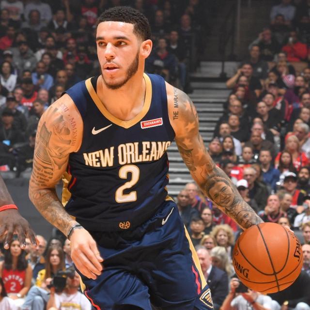 半场战报：尤文2-1卡利亚里，伊尔迪兹双响，弗拉霍维奇伤退（半场速递：尤文暂2-1领先卡利亚里，伊尔迪兹梅开二度，弗拉霍维奇伤退离场）