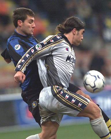 一场看似酣畅的四球大胜，却很难昭示曼联在下赛季的未来（四球大胜表面亮眼，却难以预示曼联下赛季前景）